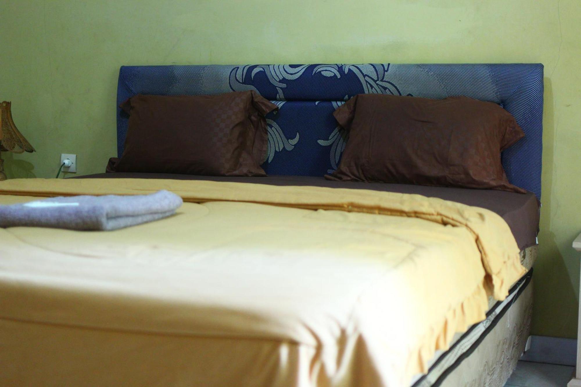 Three V Homestay Kuta  ภายนอก รูปภาพ