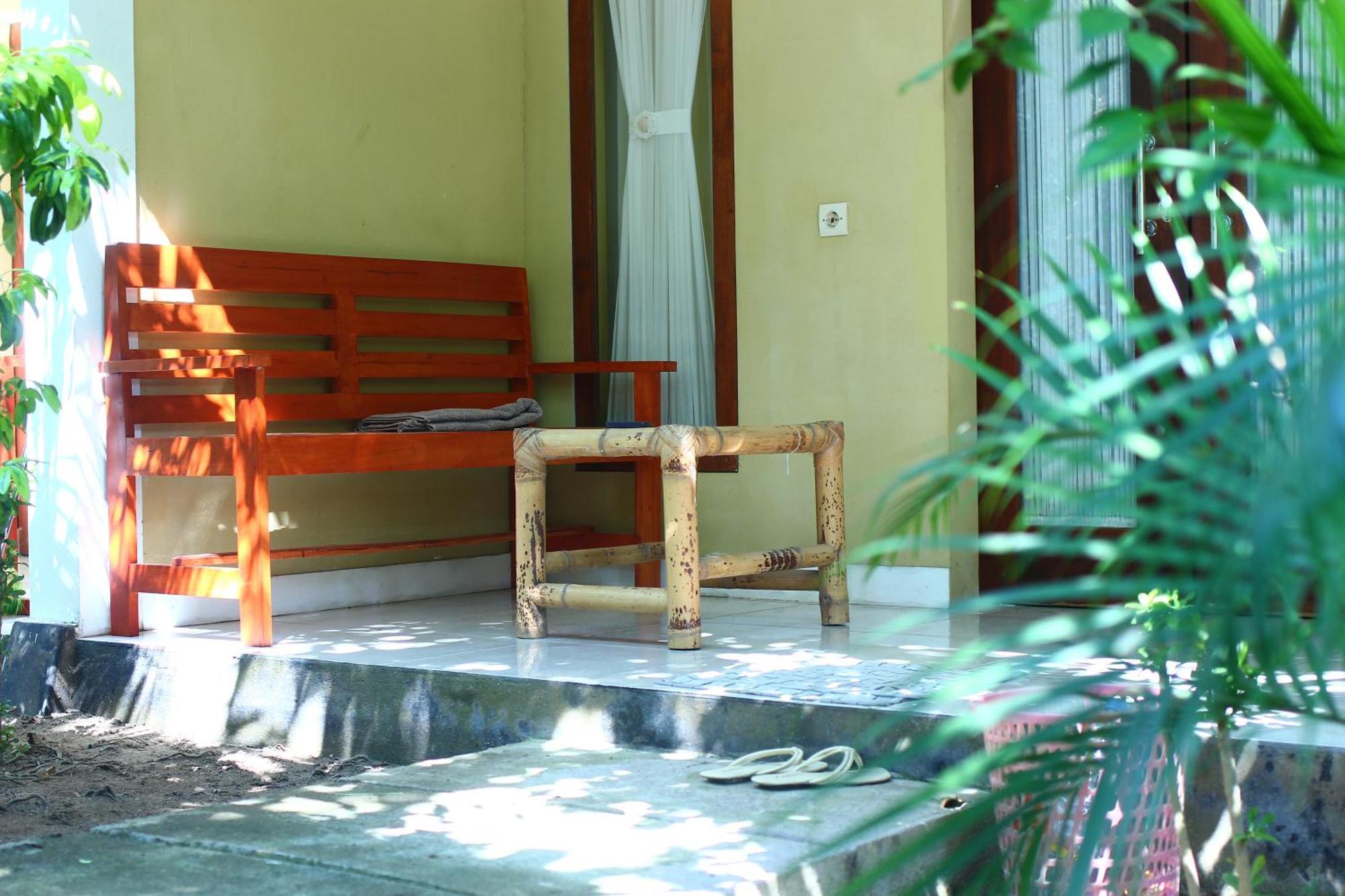 Three V Homestay Kuta  ภายนอก รูปภาพ